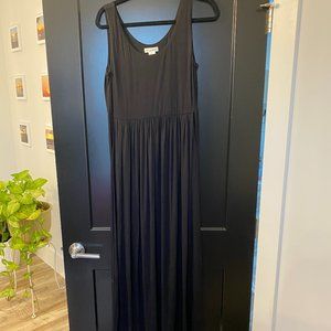 Black Maxi Jersey Dress with Pockets